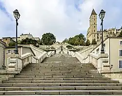 Escalier monumental