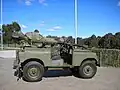 Australian Army&nbsp;[en] Land Rover Series 2&nbsp;[en] "gunbuggy" with an M40 recoilless rifle&nbsp;[en] used in the anti-tank role.