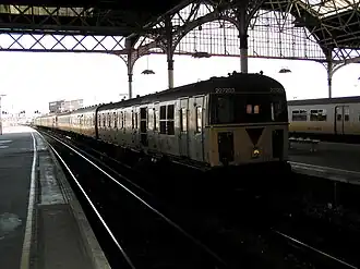 207203 arriving at London Bridge