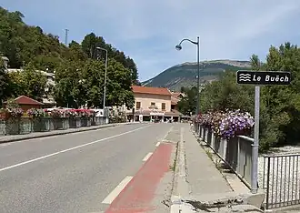 The bridge of the highway (formerly N75) over the River Buëch in Aspremont