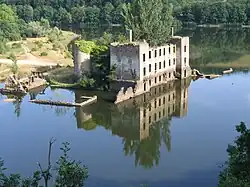 Chateau de Granval ruins and the Dadou river