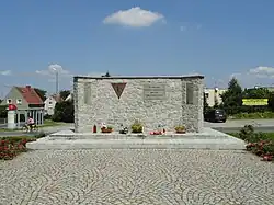 A P-triangle at a Zgorzelec memorial