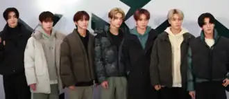 From left to right: Sunghoon, Sunoo, Jungwon, Ni-ki, Heeseung, Jay, Jake