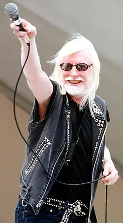 performing at Gulfstream Park, 2006