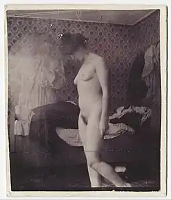 Rosa Meissner at the Hotel Rohn in Warnemünde. 1907. Photograph. 87&nbsp;×&nbsp;73&nbsp;mm. Munch Museum, Oslo