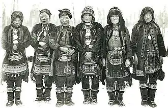 Six Even women.