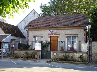 The town hall in Gadancourt