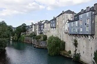 Houses along the Gave d'Aspe river.