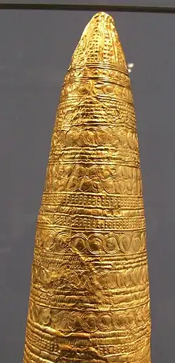 The top part of the gold hat from Ezelsdorf/Buch