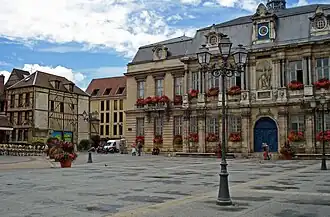 Troyes.