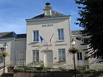 The town hall in Janville-sur-Juine