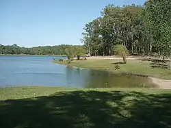 Iporá lake.