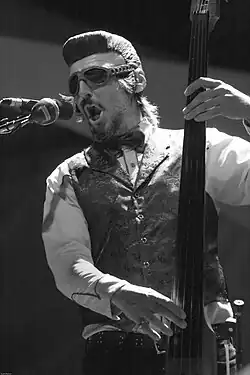 Claypool in 2009