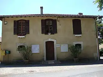 The town hall in Lussan