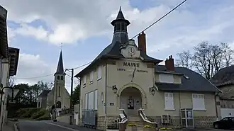 The town hall in Thil