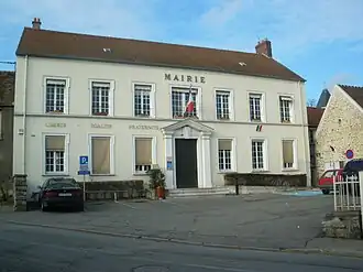 The town hall in Breuillet