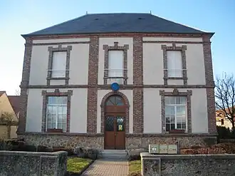 The town hall in Boullay-les-Troux