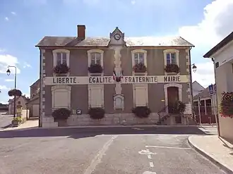 The town hall in Venesmes