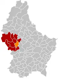 Map of Luxembourg with Useldange highlighted in orange, and the canton in dark red