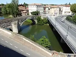 New and old bridges over the Dadou, Graulhet