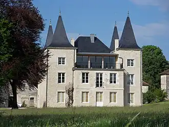 The chateau in Noiron