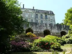 The Jardin des Arts next to the palace.