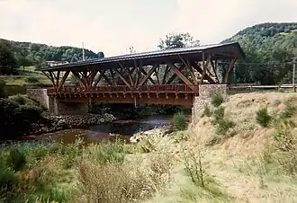 Bridge over the Dore near Saint-Gervais-sous-Meymont.