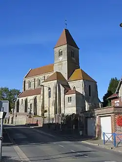 The church of Saint-Martin in Roye-sur-Matz
