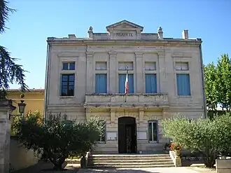 The town hall in Saint-Saturnin-lès-Avignon