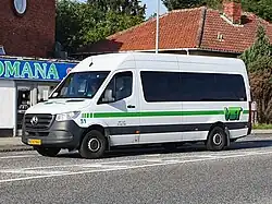 Mercedes-Benz Sprinter minibus