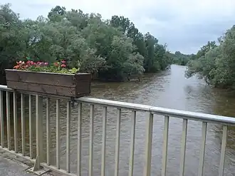 The Cher at Villeneuve-sur-Cher.