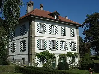 Villa in Villeneuve village