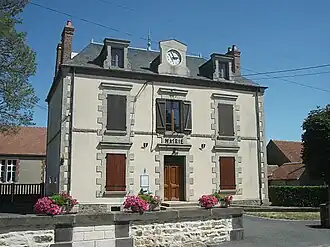 The town hall in Voussac